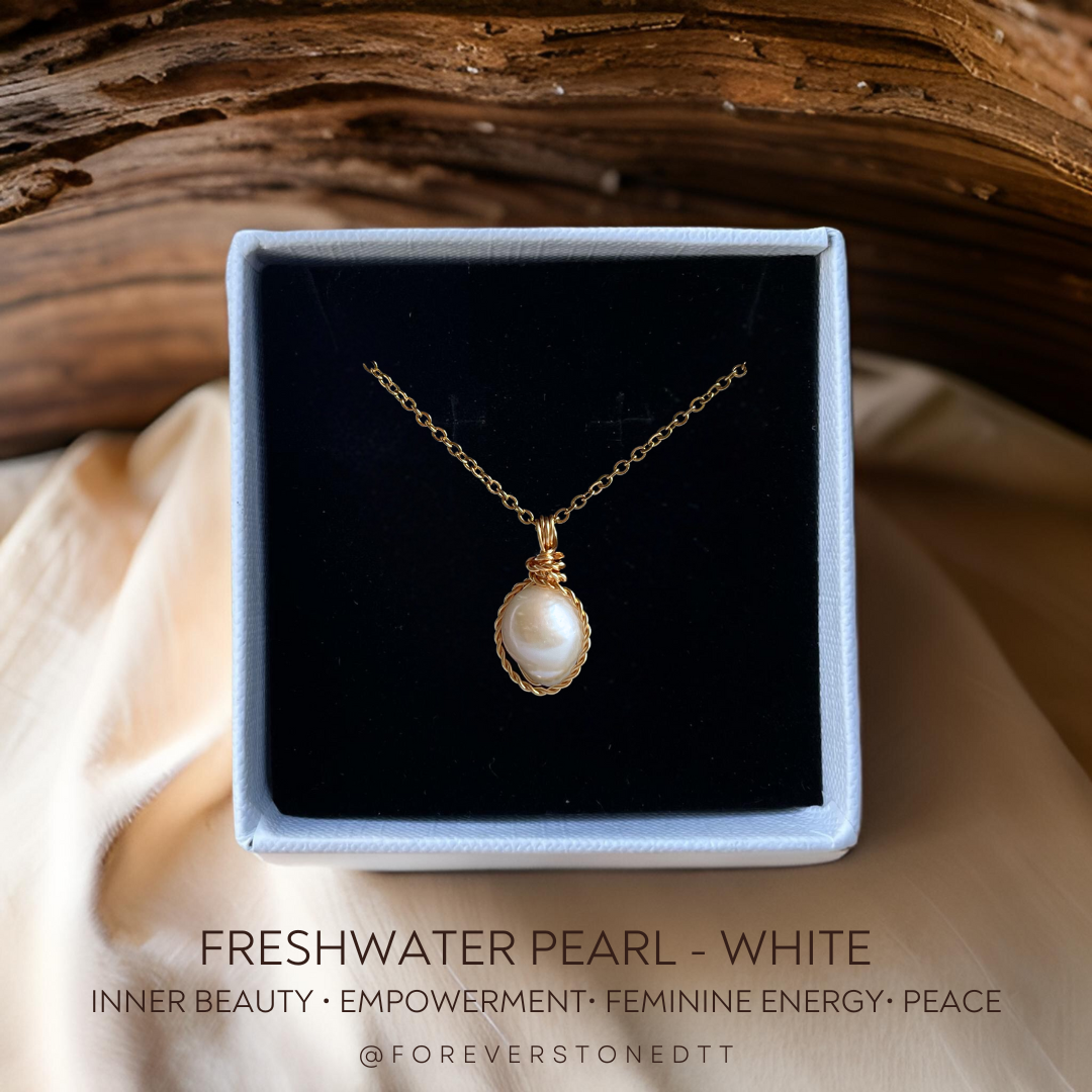 White Freshwater Pearl Pendant Necklace