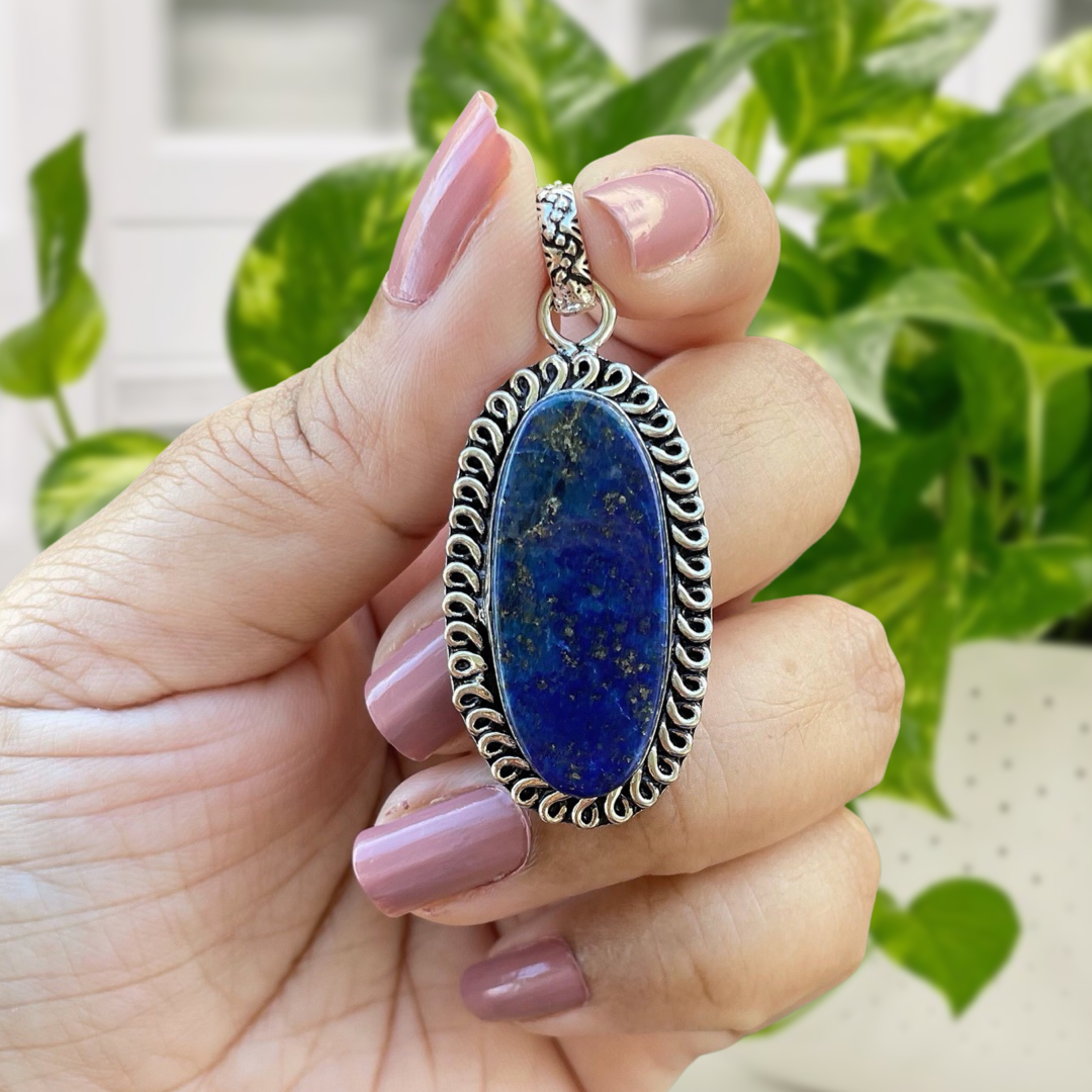 Lapis Lazuli Vintage Pendant Necklace