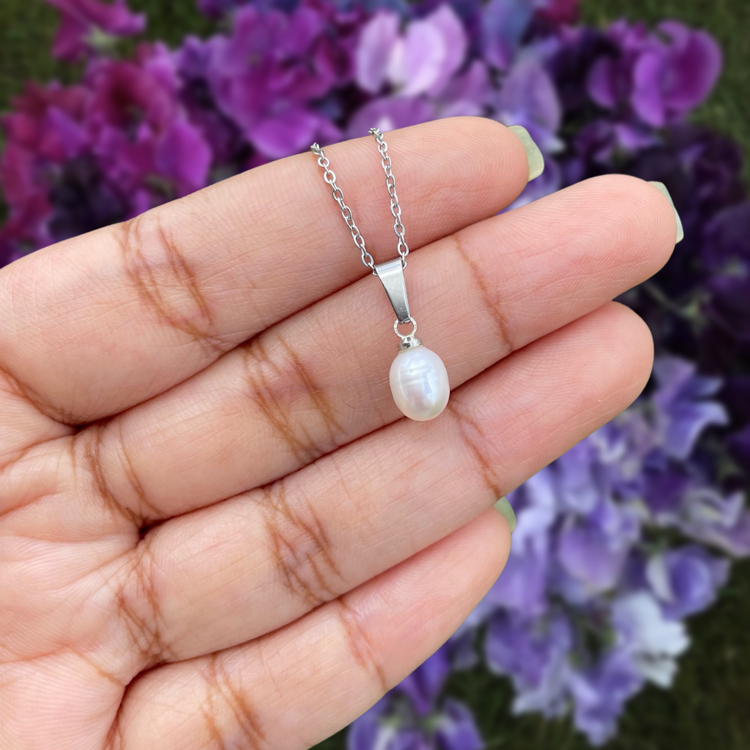 Freshwater Pearl Mini Pendant Necklace - White