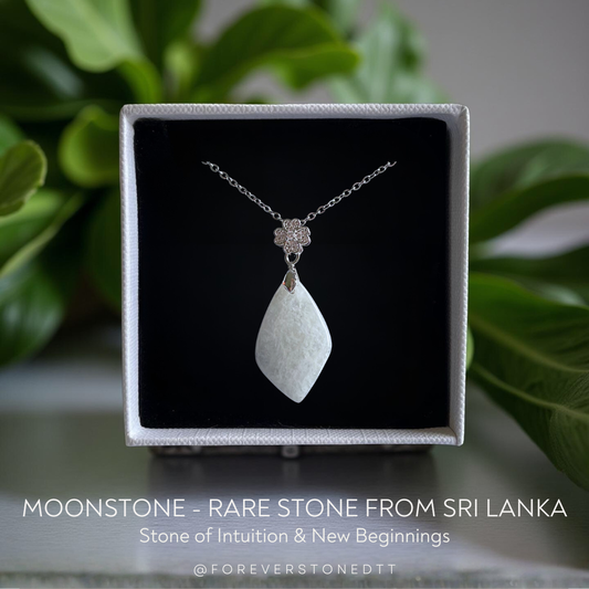 Moonstone Pendant - Rare Stone from Sri Lanka